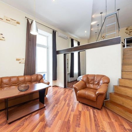 Comfortable Apartment On Mikhaylovskiy Lane Kiev Bagian luar foto