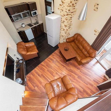 Comfortable Apartment On Mikhaylovskiy Lane Kiev Bagian luar foto