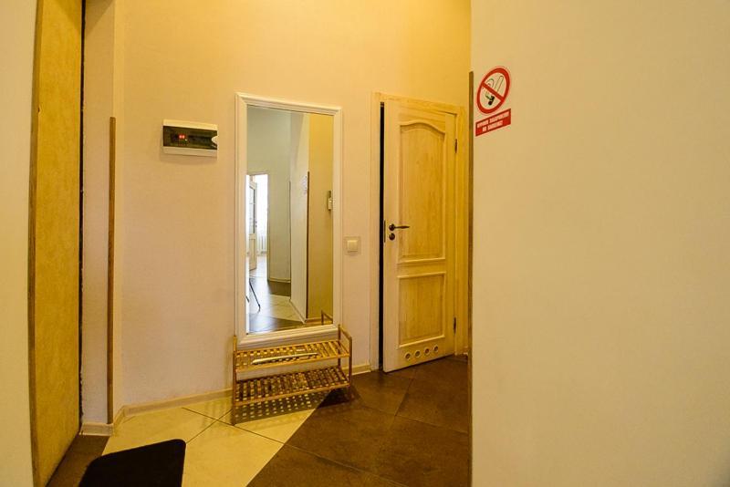 Comfortable Apartment On Mikhaylovskiy Lane Kiev Bagian luar foto