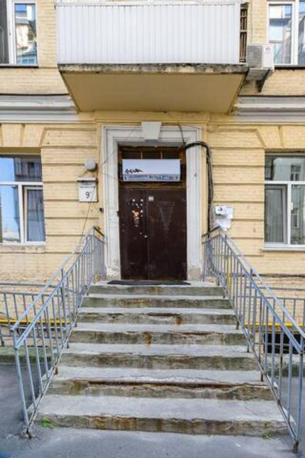 Comfortable Apartment On Mikhaylovskiy Lane Kiev Bagian luar foto