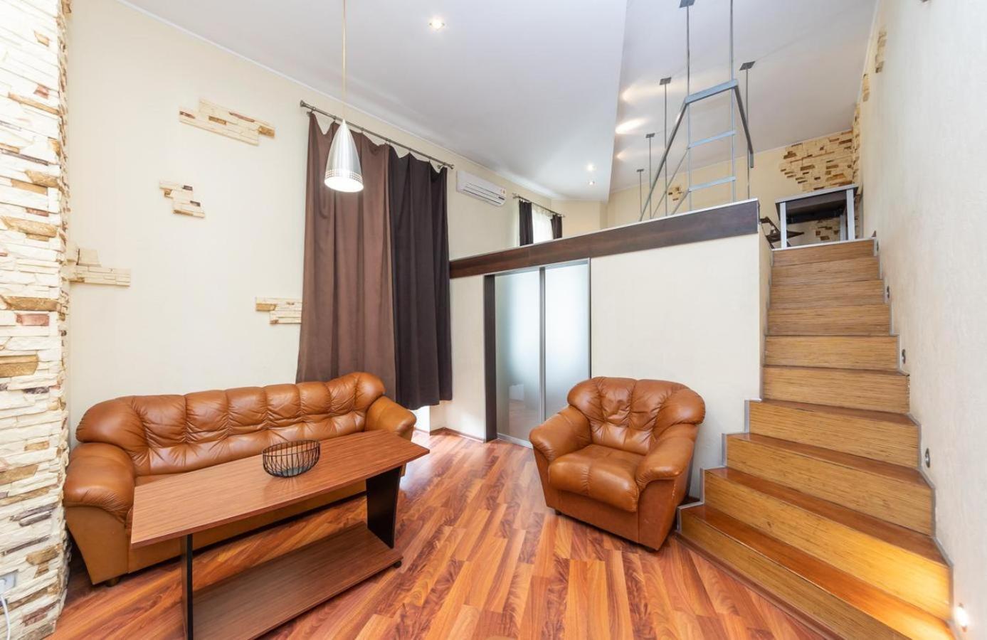 Comfortable Apartment On Mikhaylovskiy Lane Kiev Bagian luar foto